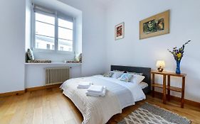 Grand Theatre Premium Apartment. Super Central.